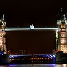 London bei Nacht Tower Bridge 2