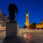 London, Big Ben mit Churchill Denkmal