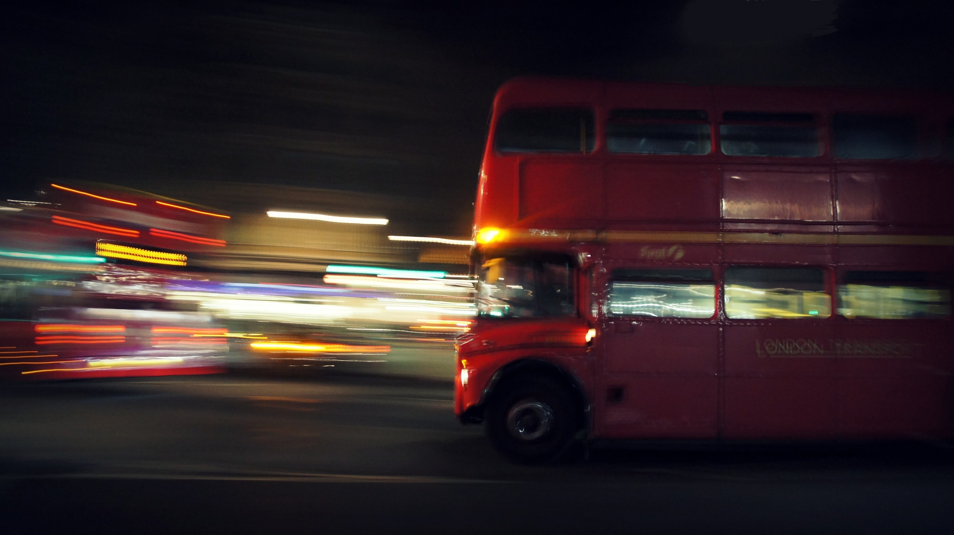 London - Bus at night