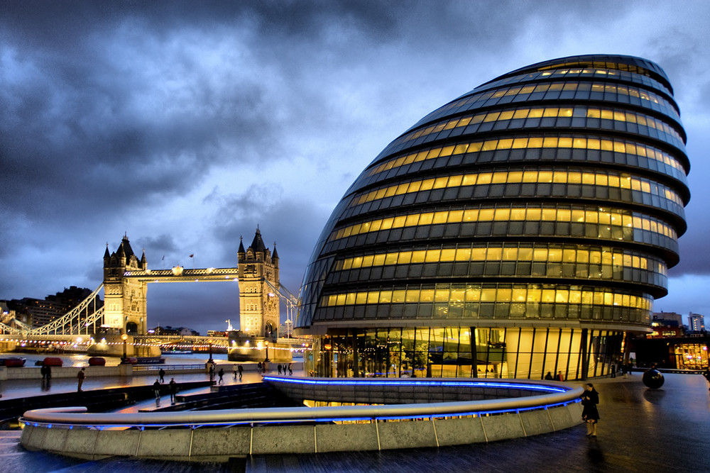 London by night