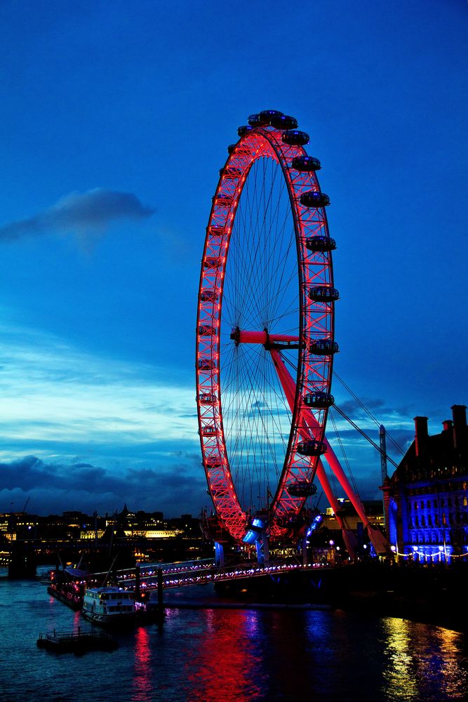 London by night - London Eye