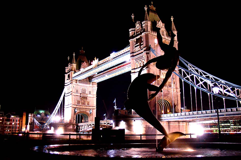 London Calling III : Tower bridge by night