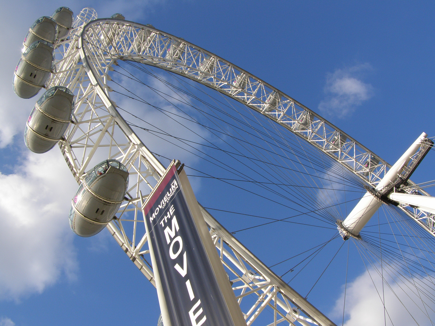 LONDON EYE