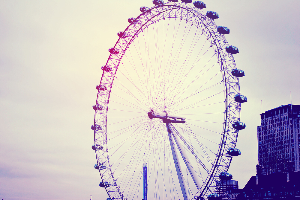 London Eye.