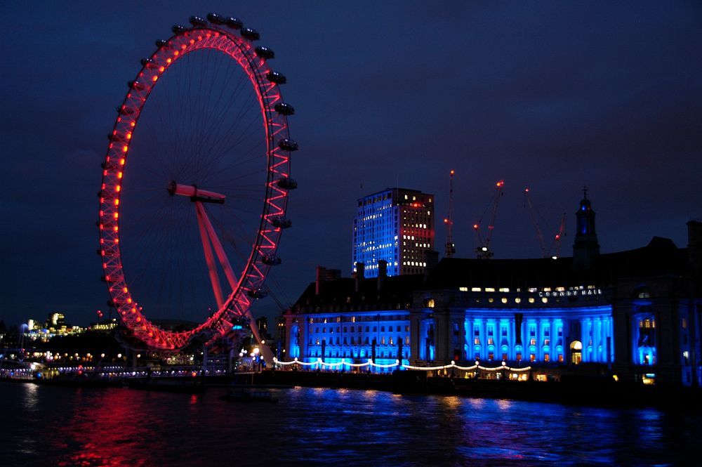 London Eye at night