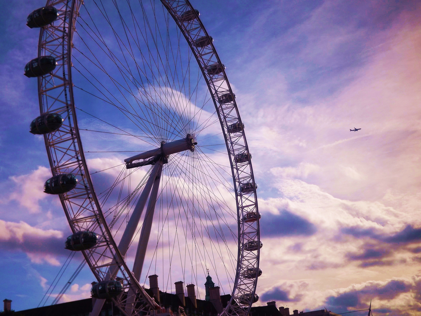 London Eye au coucher du Soleil