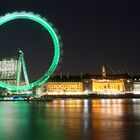 London Eye bei Nacht in der Bewegung