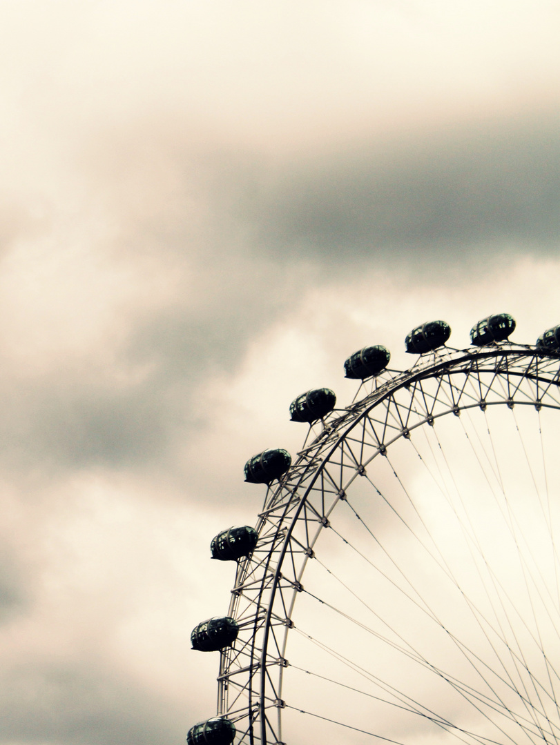 London Eye.