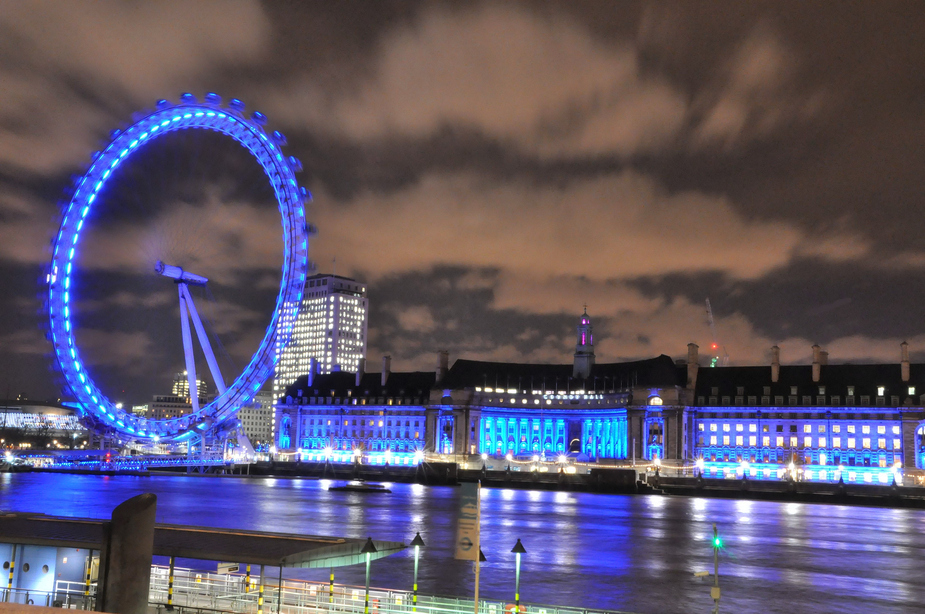 London eye night