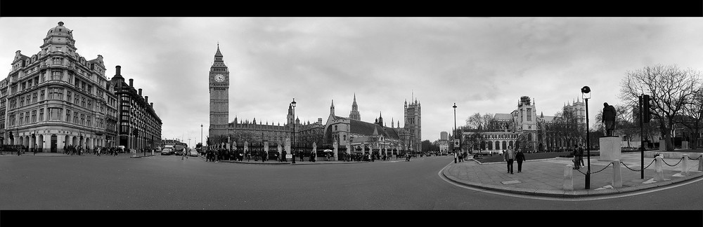 London - Houses of Parliament - Panorama - SW