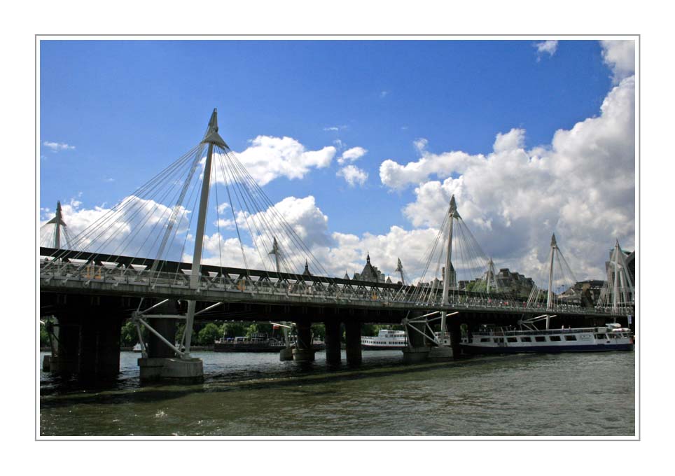 London, Hungerford Bridge