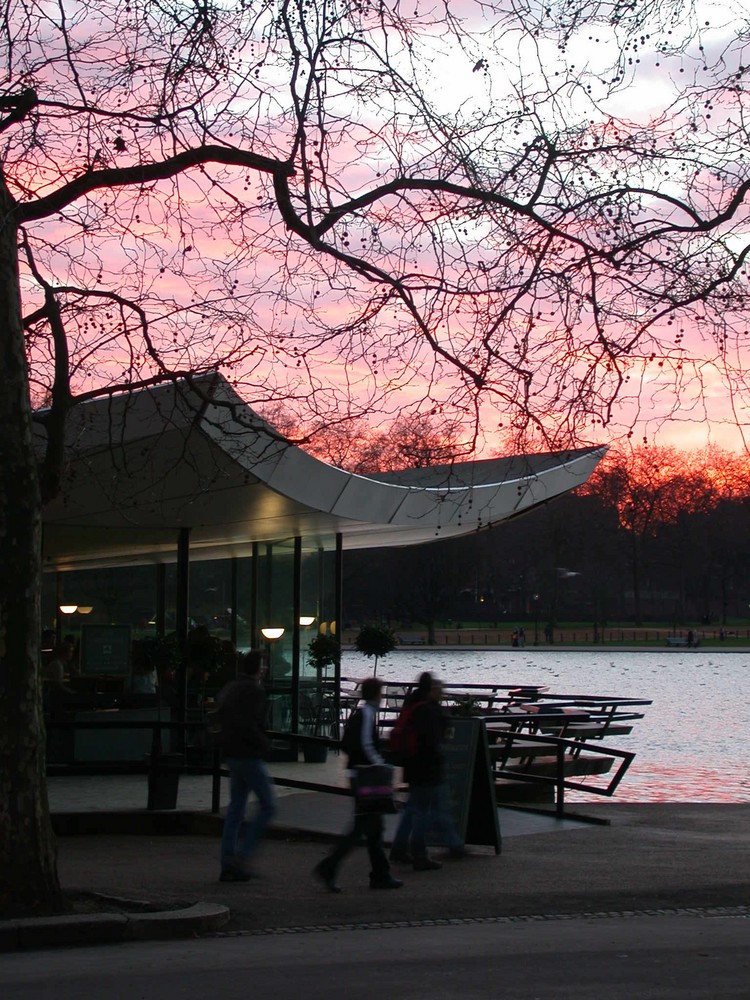 London - hyde park - the serpentine