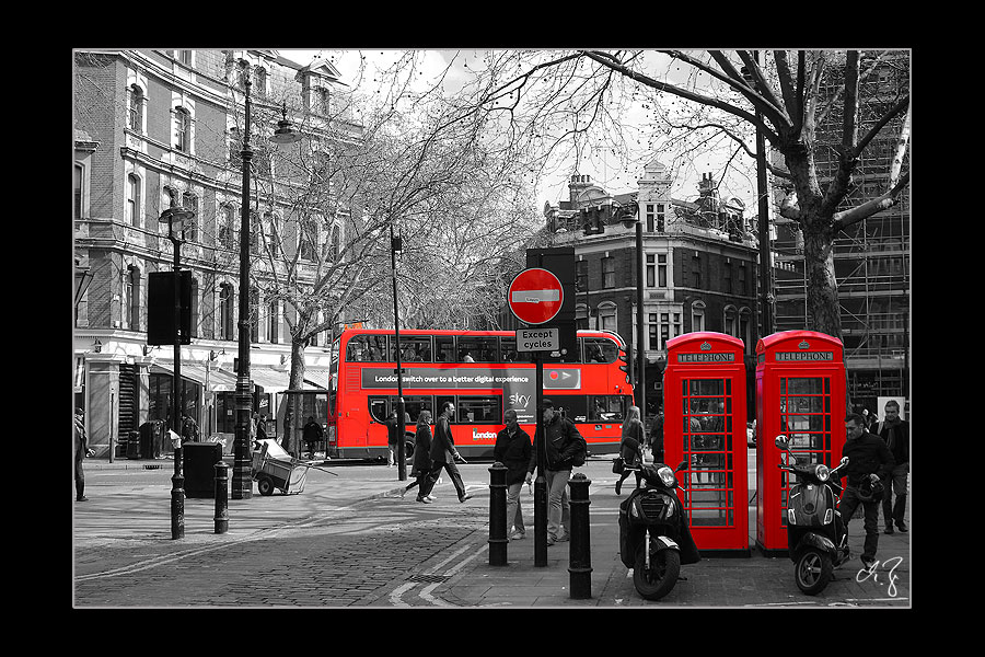 London in schwarz-weiss und rot (1)