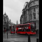 London in schwarz-weiss und rot (9)