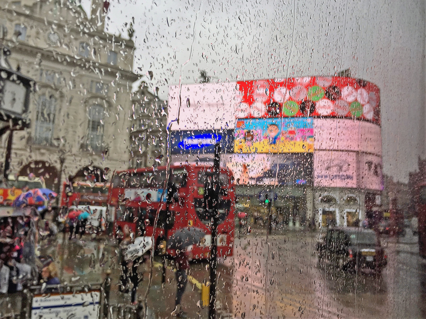 London - Klassiker bei Regen