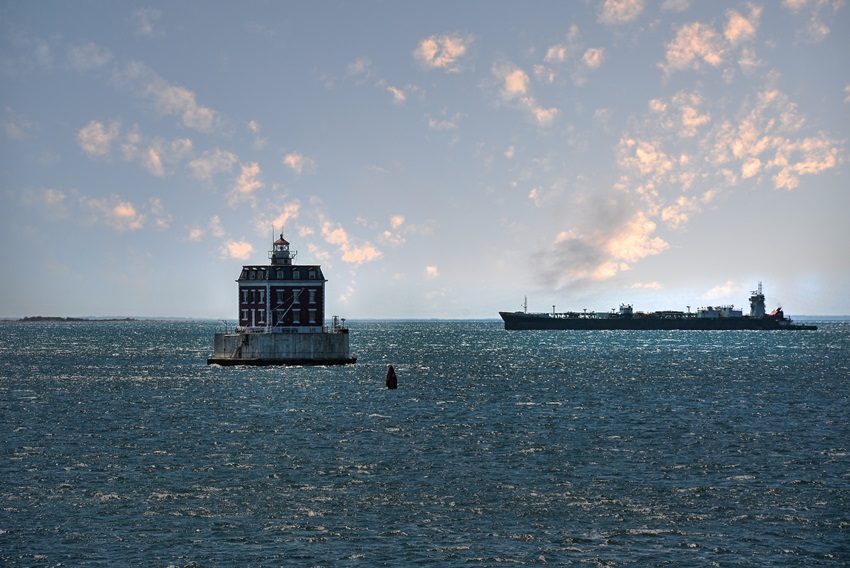 London ledge light