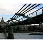 London, Millenium Bridge