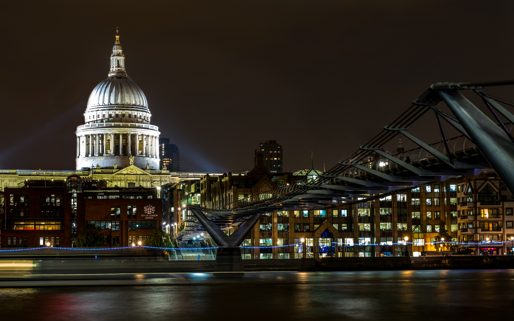 London Millenium Bridge 