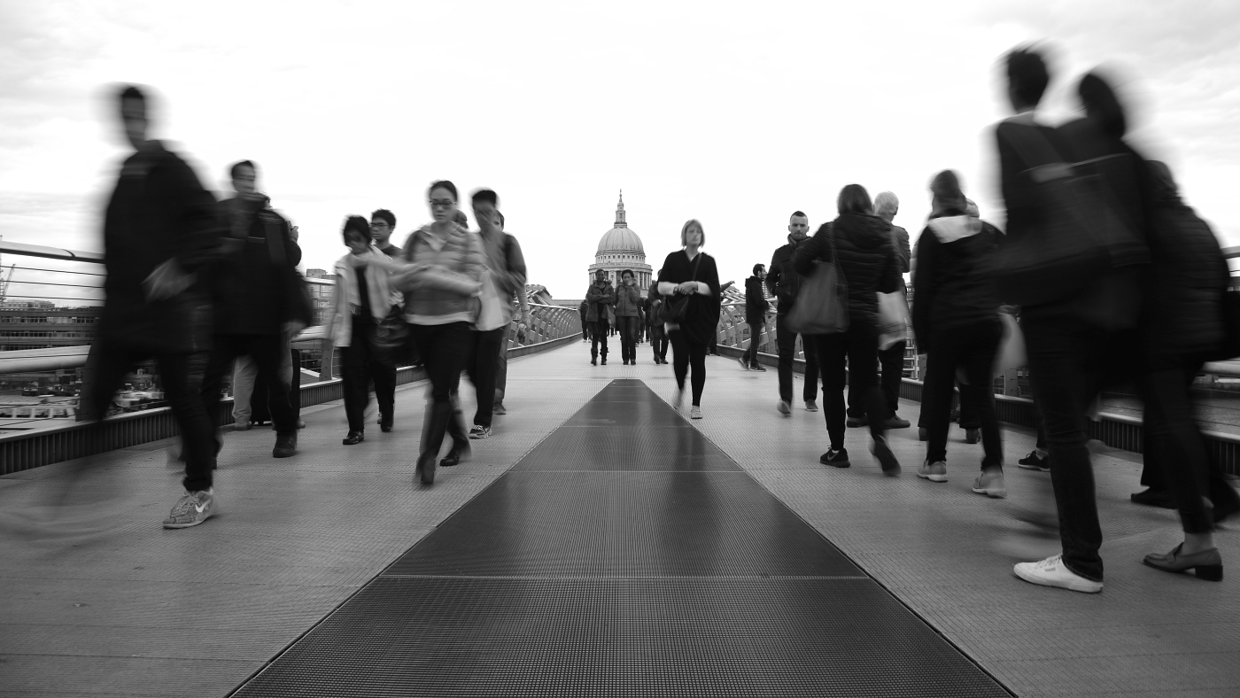 london millenium bridge