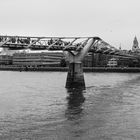 London millennium bridge