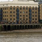 London Ostern 2009 [Bild 04] Pickfords Wharf & the Golden Hide