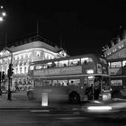 London piccadilly by night