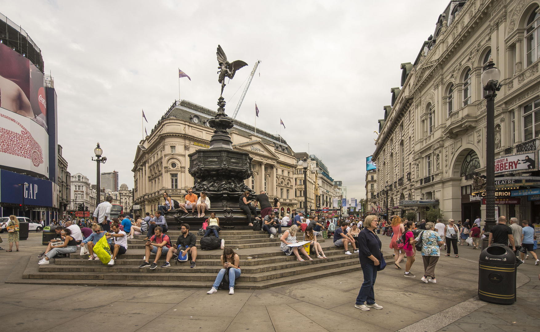 London - Piccadilly Circus - Eros - 01