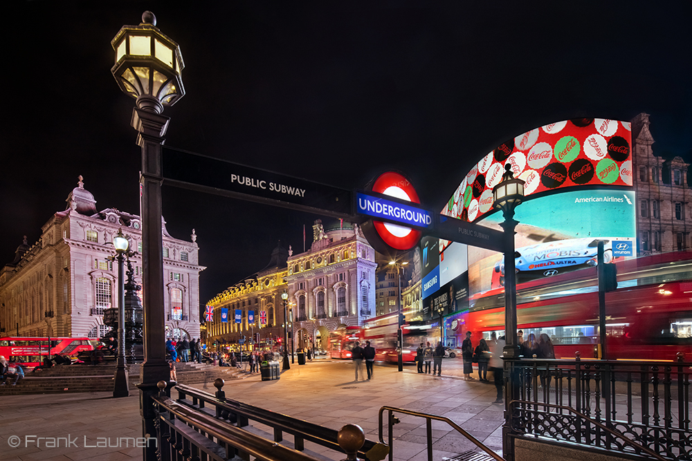 London - Piccadilly circus um 2 Uhr morgens