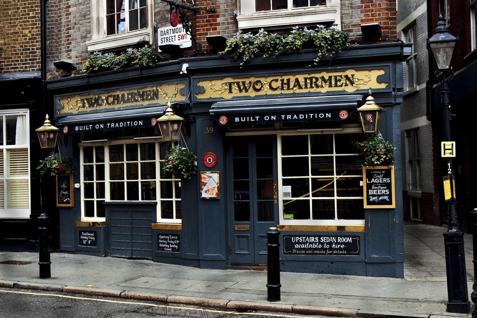 London Pub