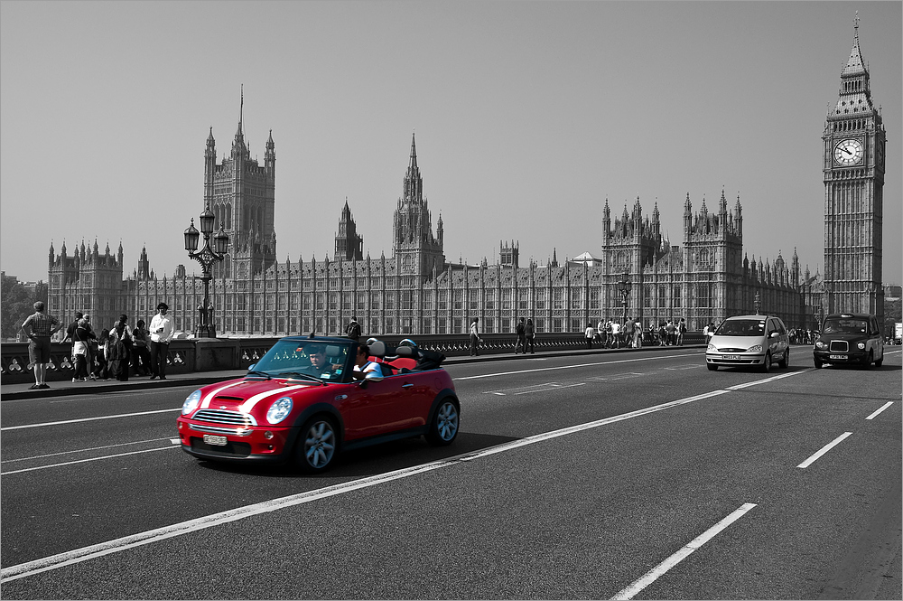 London - Red Mini Cooper @ Westminster Bridge