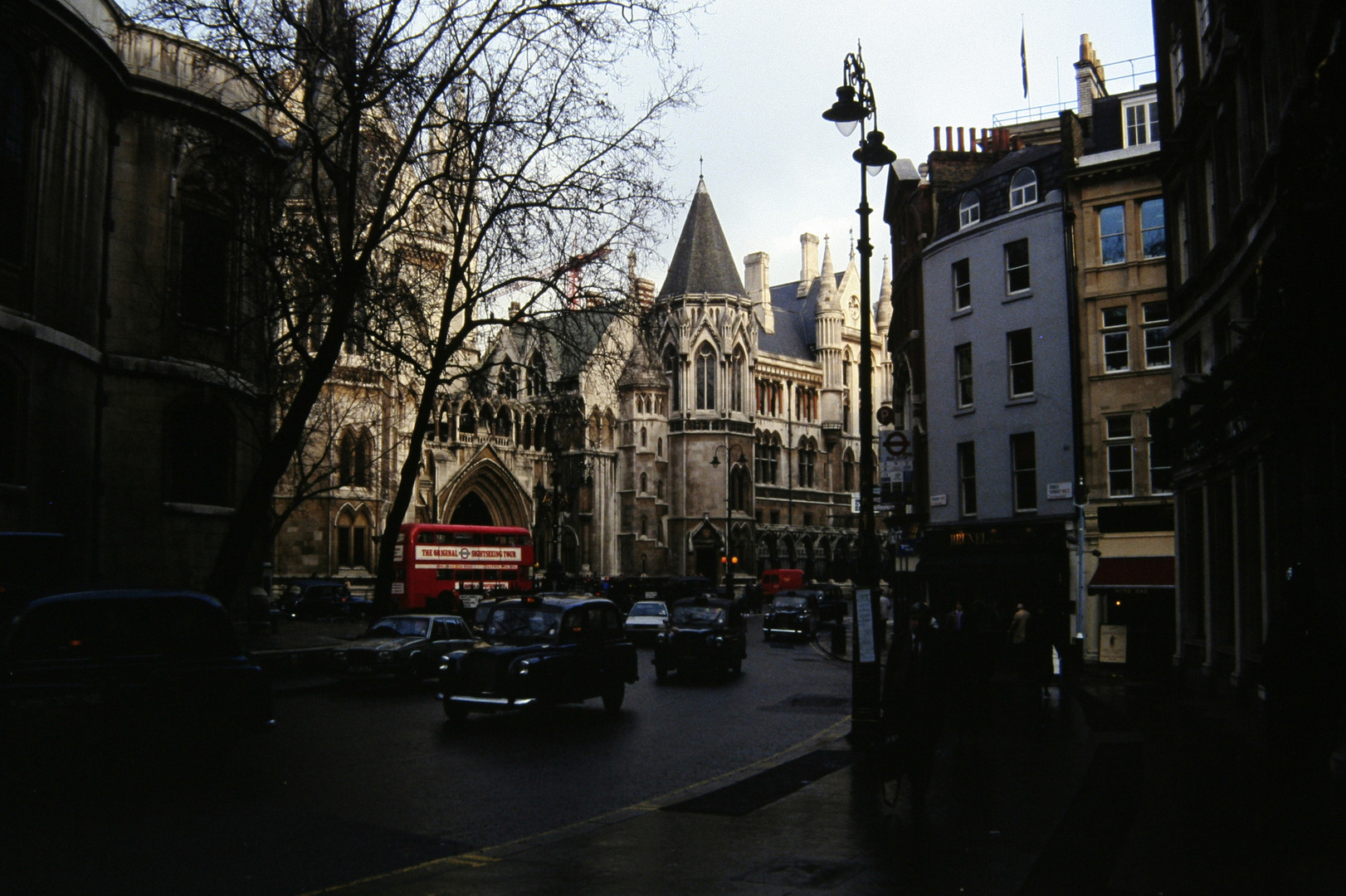 London - Royal Courts of Justice - 1991