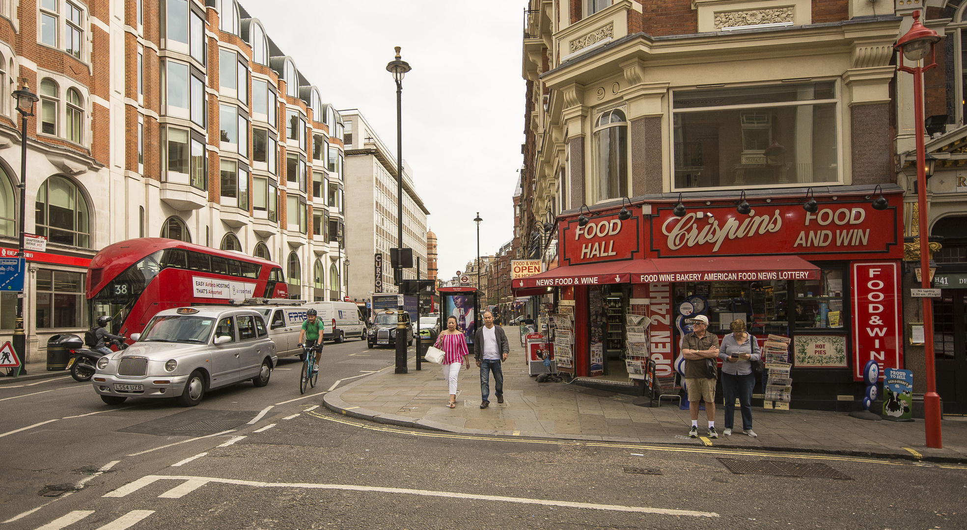 London - Shaftesbury Avenue - Macclesfield St