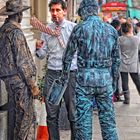 London:  Streetworker am Picadilly Circus