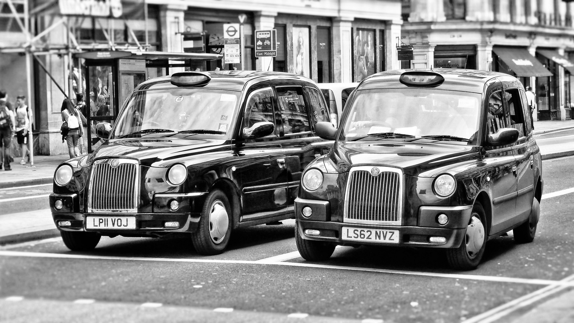 London Taxi, Black Caps