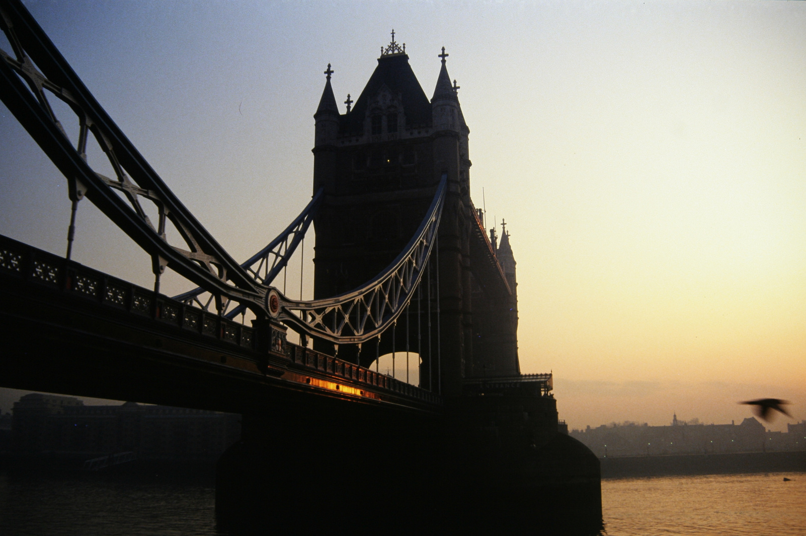 London - Tower Bridge -1991