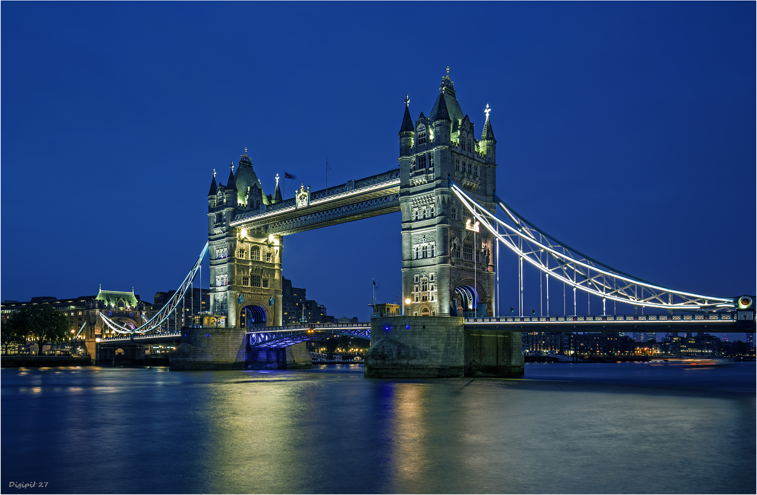 London Tower Bridge 2017-05