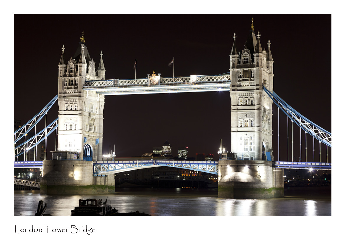 London Tower Bridge bei Nacht