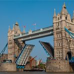 London - Tower Bridge "Geöffnet"