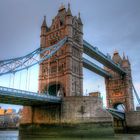 London Tower Bridge im Abendlicht