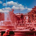 LONDON - Trafalgar Square - Brunnen