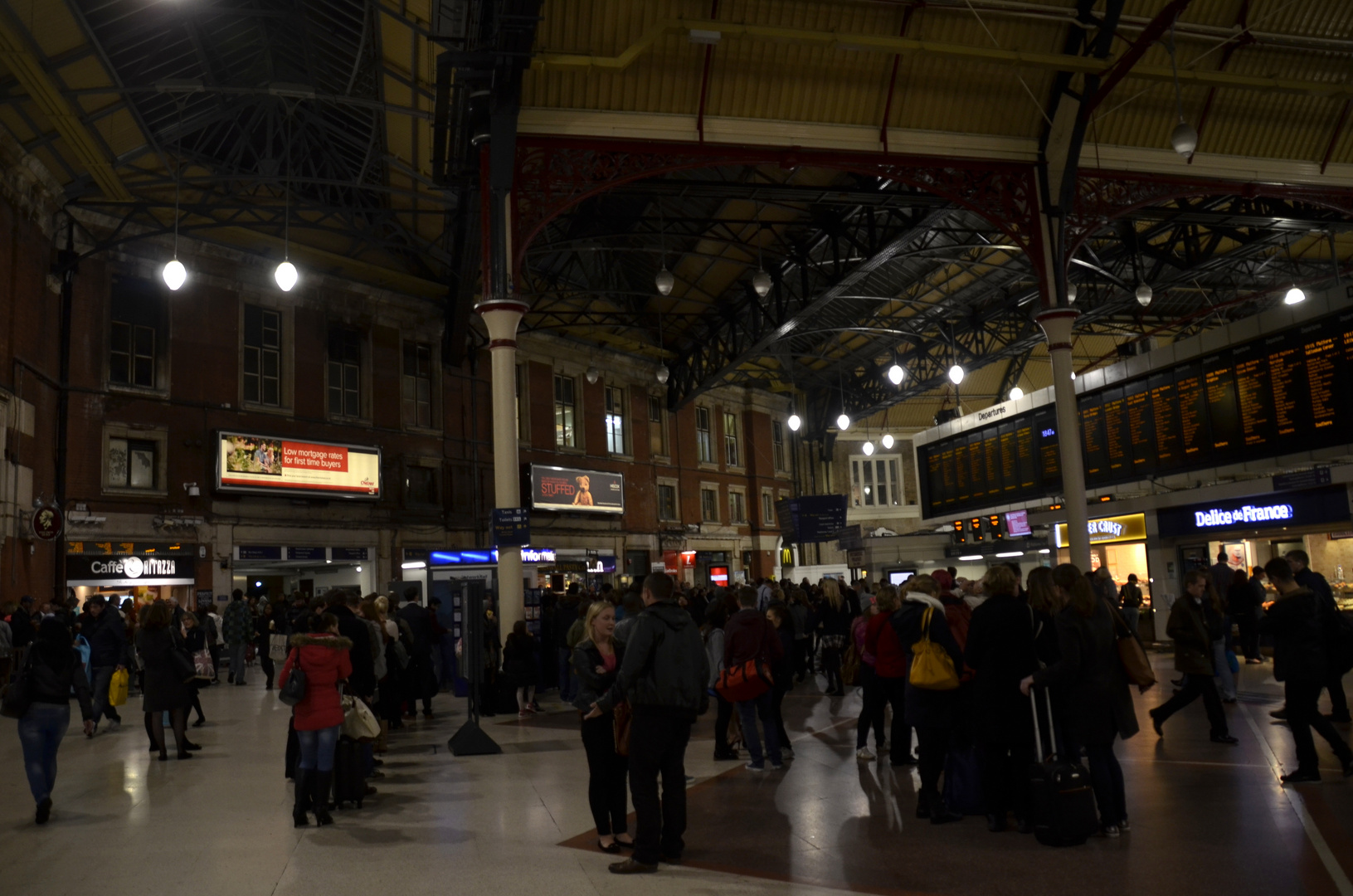 London Victoria Station