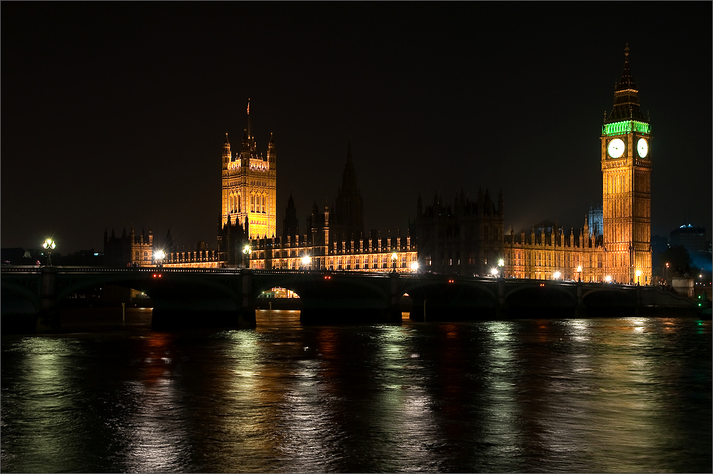 London - Westminster Bridge @ Night