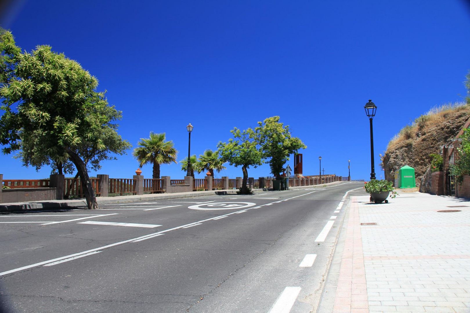 lone road