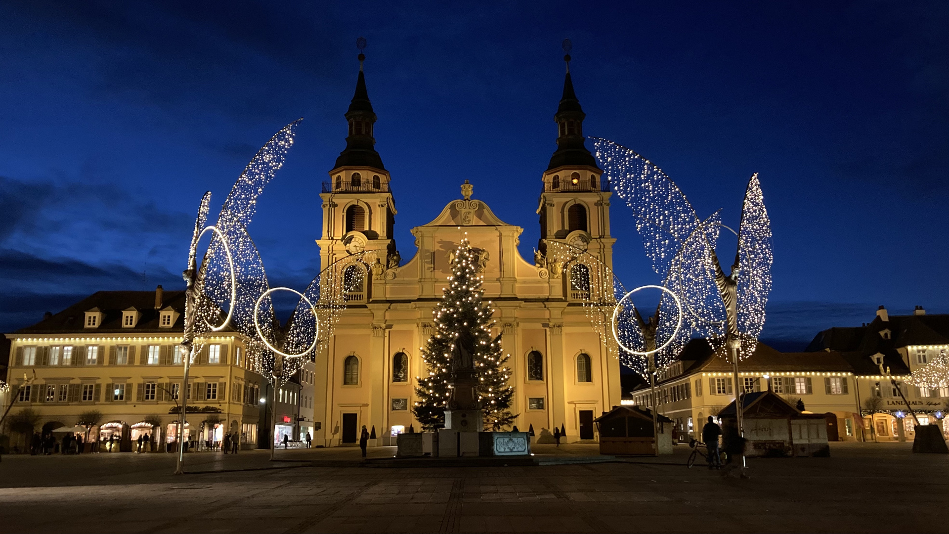 Lonely Christmasmarket…