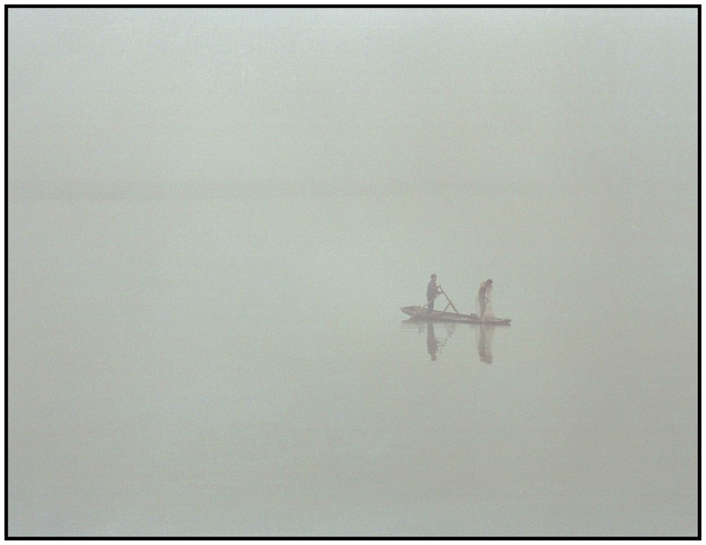 Long men sen - Fischer im Nebel