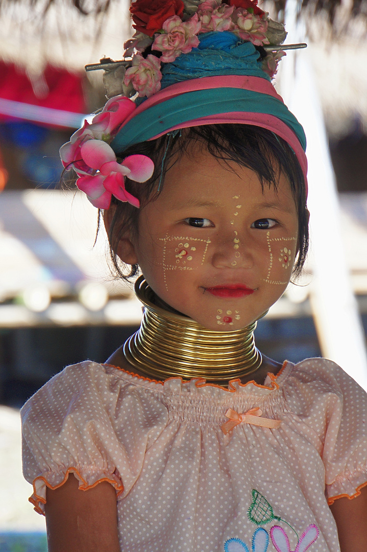 Long Neck Girl Foto & Bild portrait, portrait frauen, outdoor Bilder