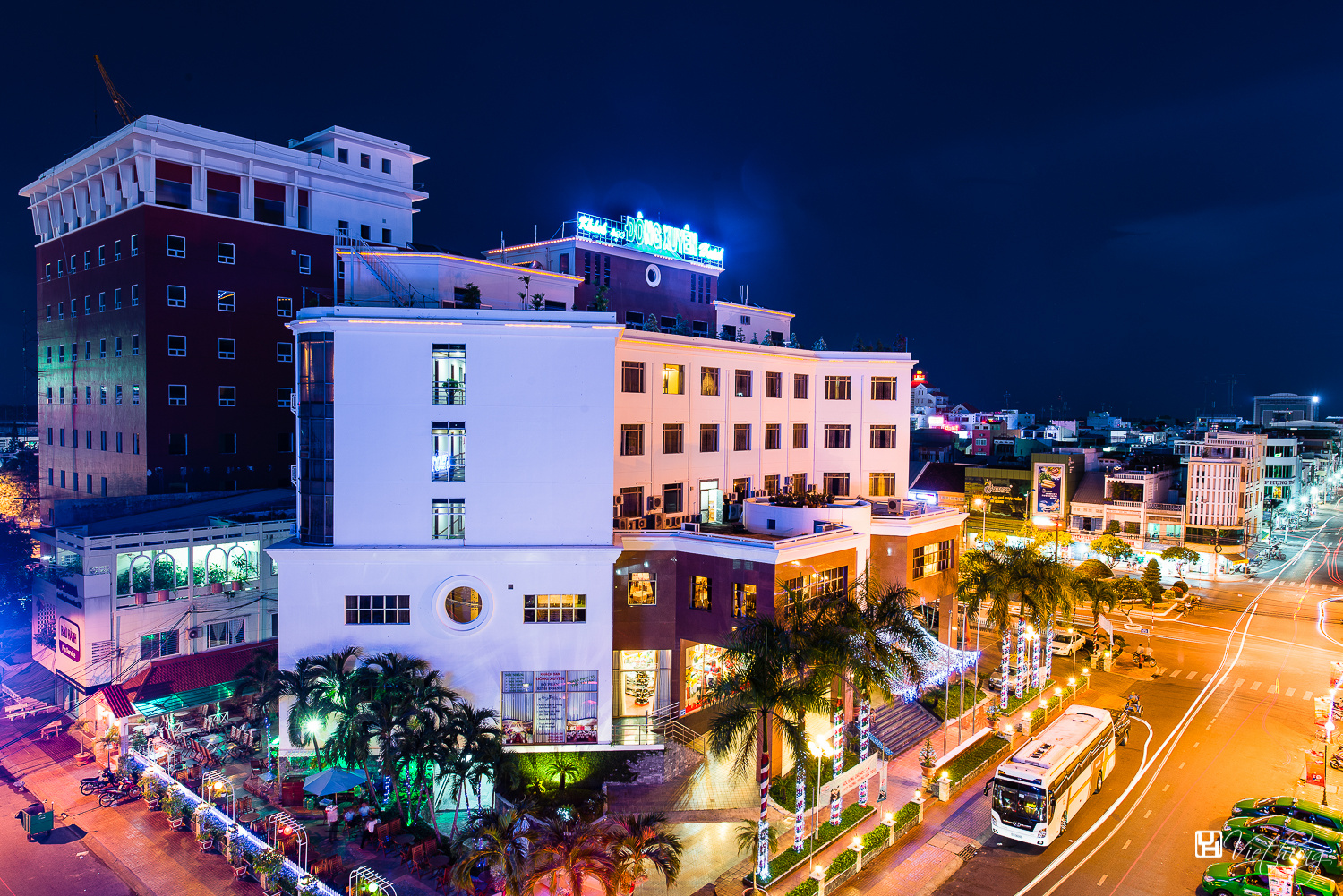 Long Xuyen at night