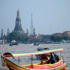 Longboat auf dem Chao Phraya