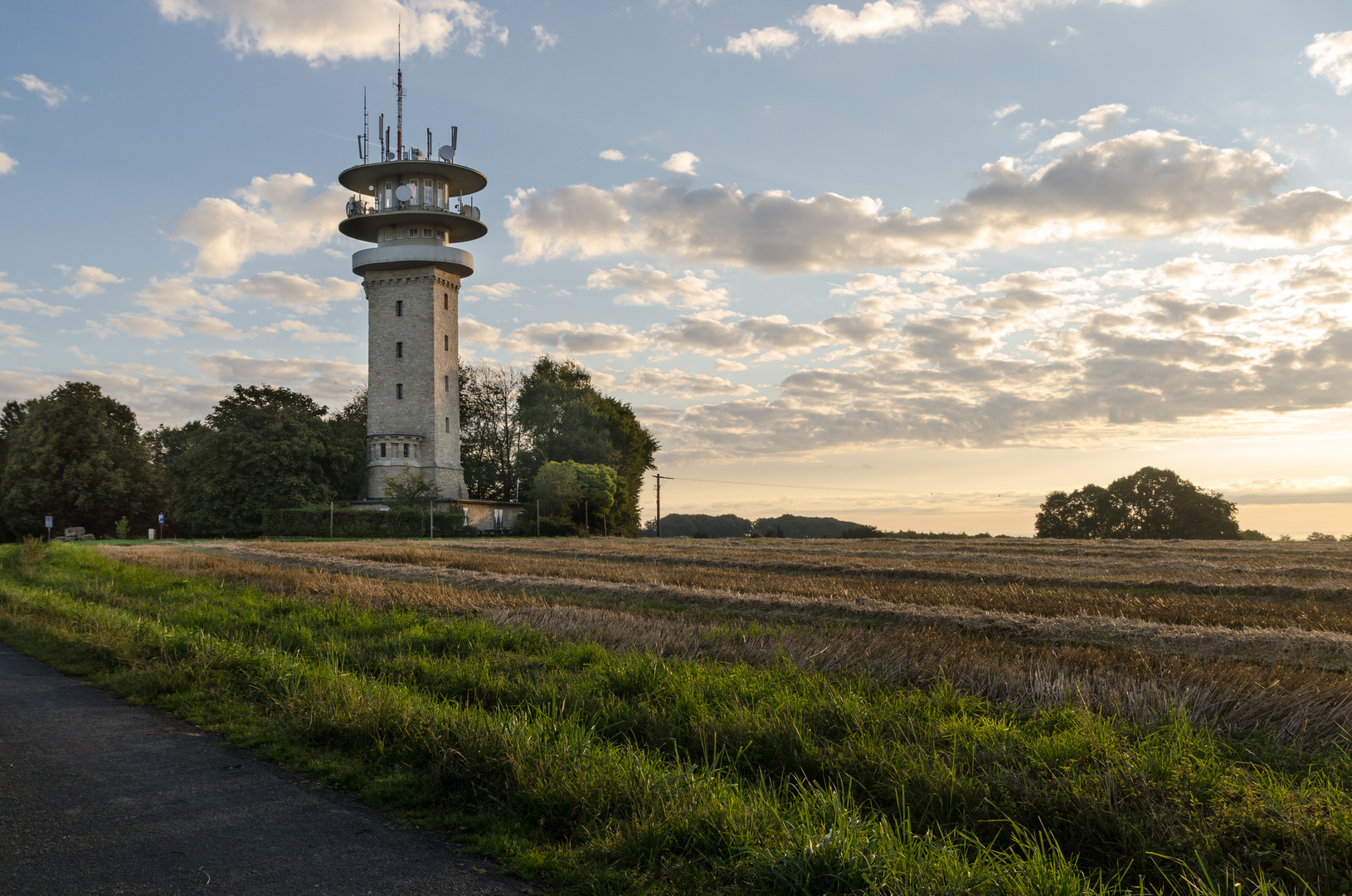 Longinusturm im Morgenlicht