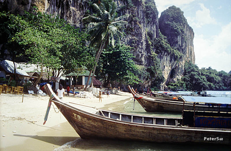 Longtail boats